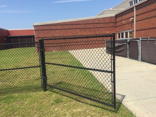 3.5mm 60x60mm سلك سلسلة وصلة السياج الزخرفية المعدنية PVC مغلفة 1.5m