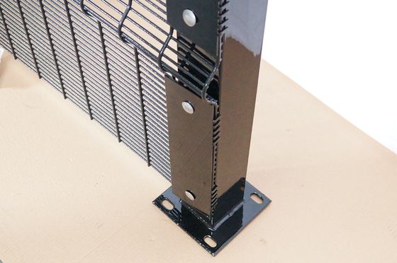 L2.2m نصف دائرة ضد تسلق ألواح السياج 358 شبكة السياج PVC الطلاء