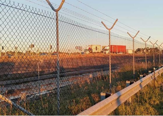 سلك محمول من 3 ملم سلك معدني سلسلة وصلة السياج 60 غرام / م2