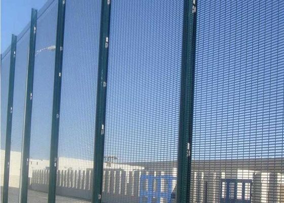 مكافحة التسلق 358 سجن الشبكة 3.0mm الحاجز الأمن الفولاذي ضد القوارض