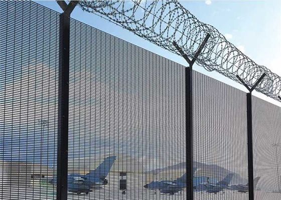 ملعب الرياضة 358 شبكة 4.5M سياج أمني مضاد للتسلق