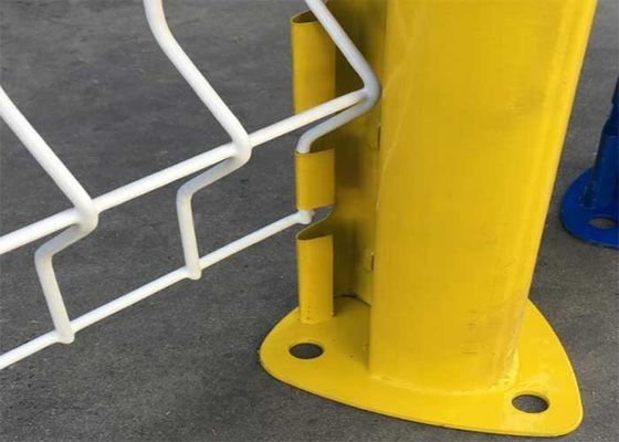 3D لحام V شبكة الحماية السياج 55 * 200mm للطريق السريع