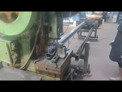 يتم لكمات وظيفة الخوخ